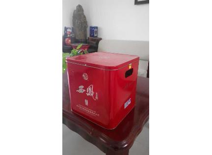 新模具四瓶裝鐵盒 (4)